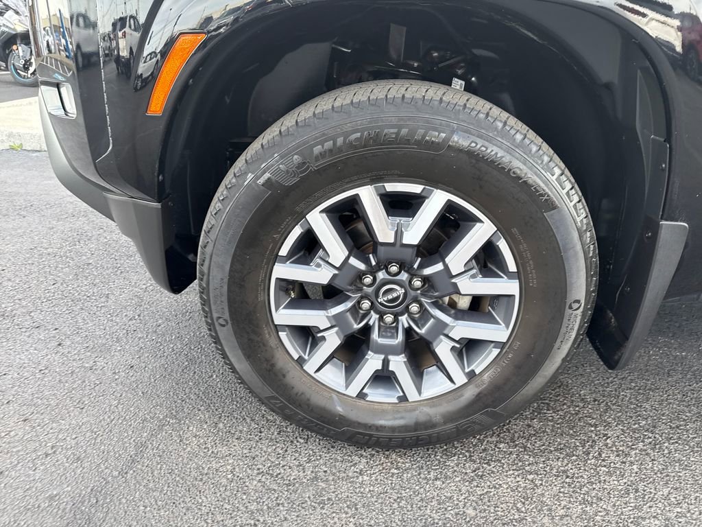 Used 2023 Nissan Frontier SV w/ SV Convenience Package AWD/4WD image 34