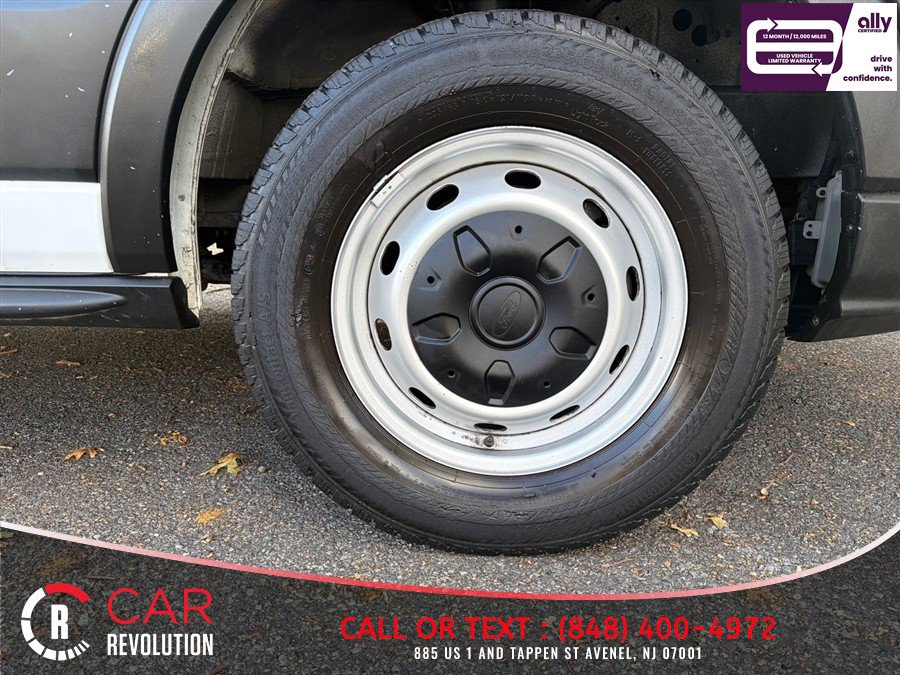 Used 2020 Ford Transit 250 Medium Roof RWD image 25