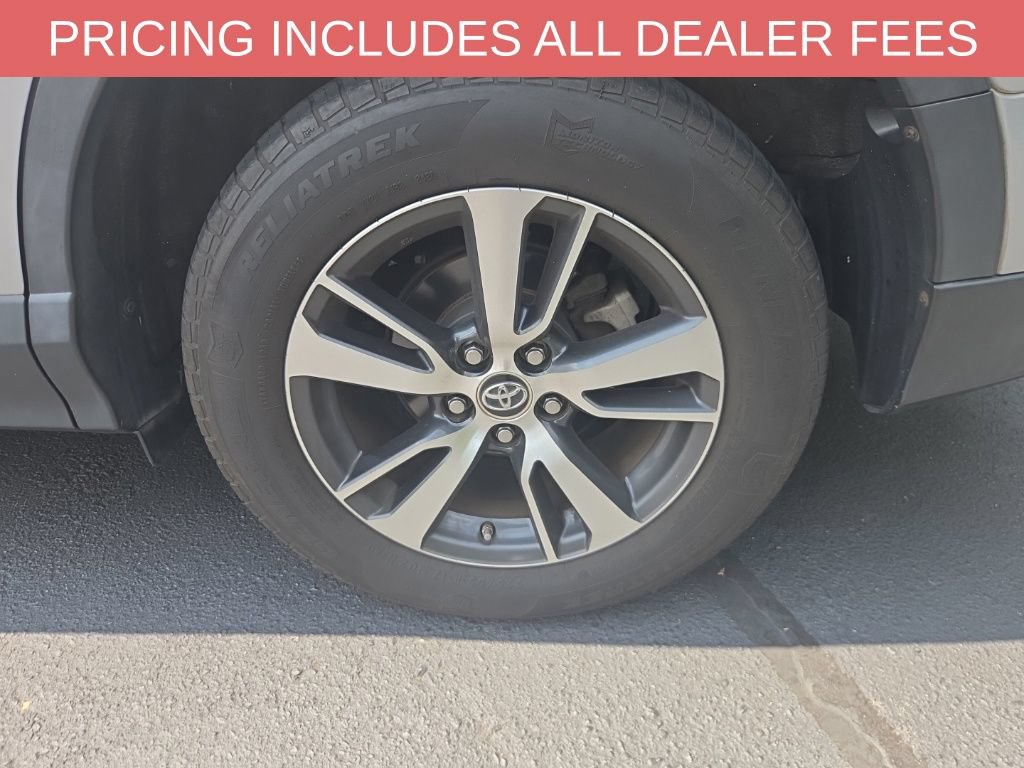 Used 2016 Toyota RAV4 XLE FWD image 5