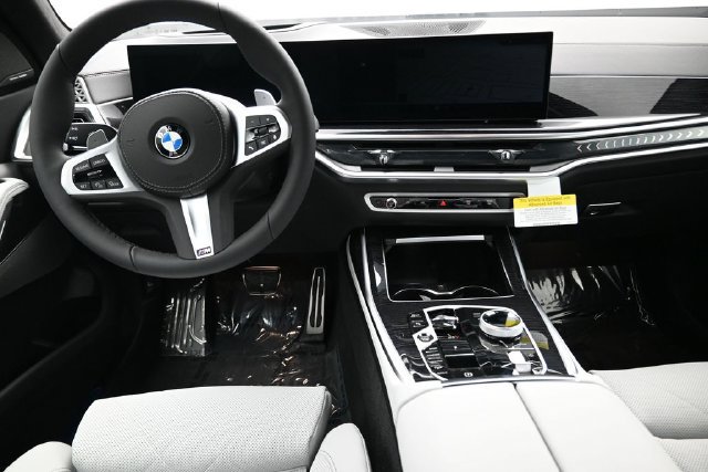 New 2027 BMW X7 xDrive40i w/ M Sport Package AWD/4WD image 13