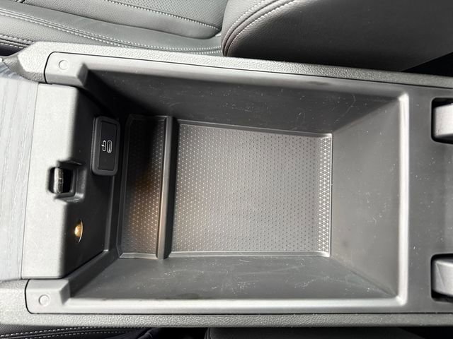 Certified 2025 BMW 230i xDrive Coupe w/ Convenience Package image 32