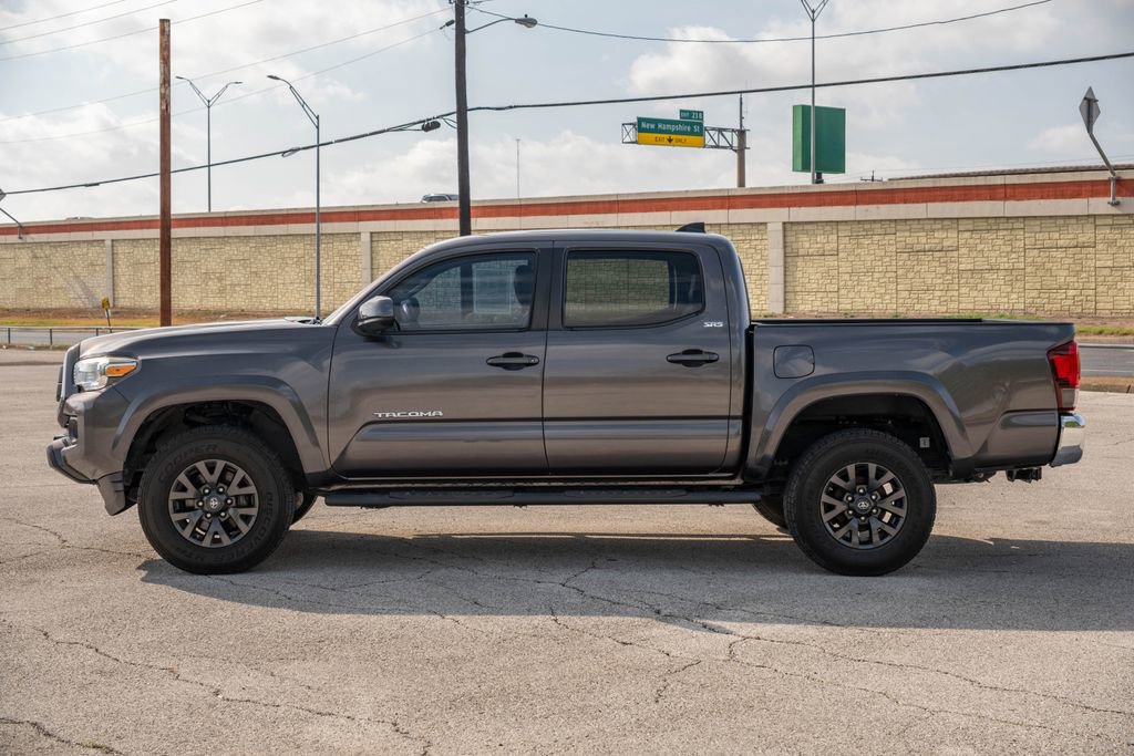 Used 2020 Toyota Tacoma SR5 image 4