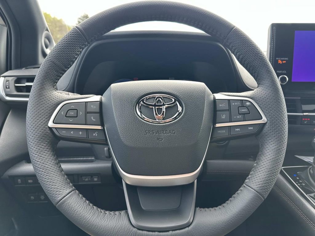 New 2026 Toyota Sienna Platinum AWD/4WD image 21