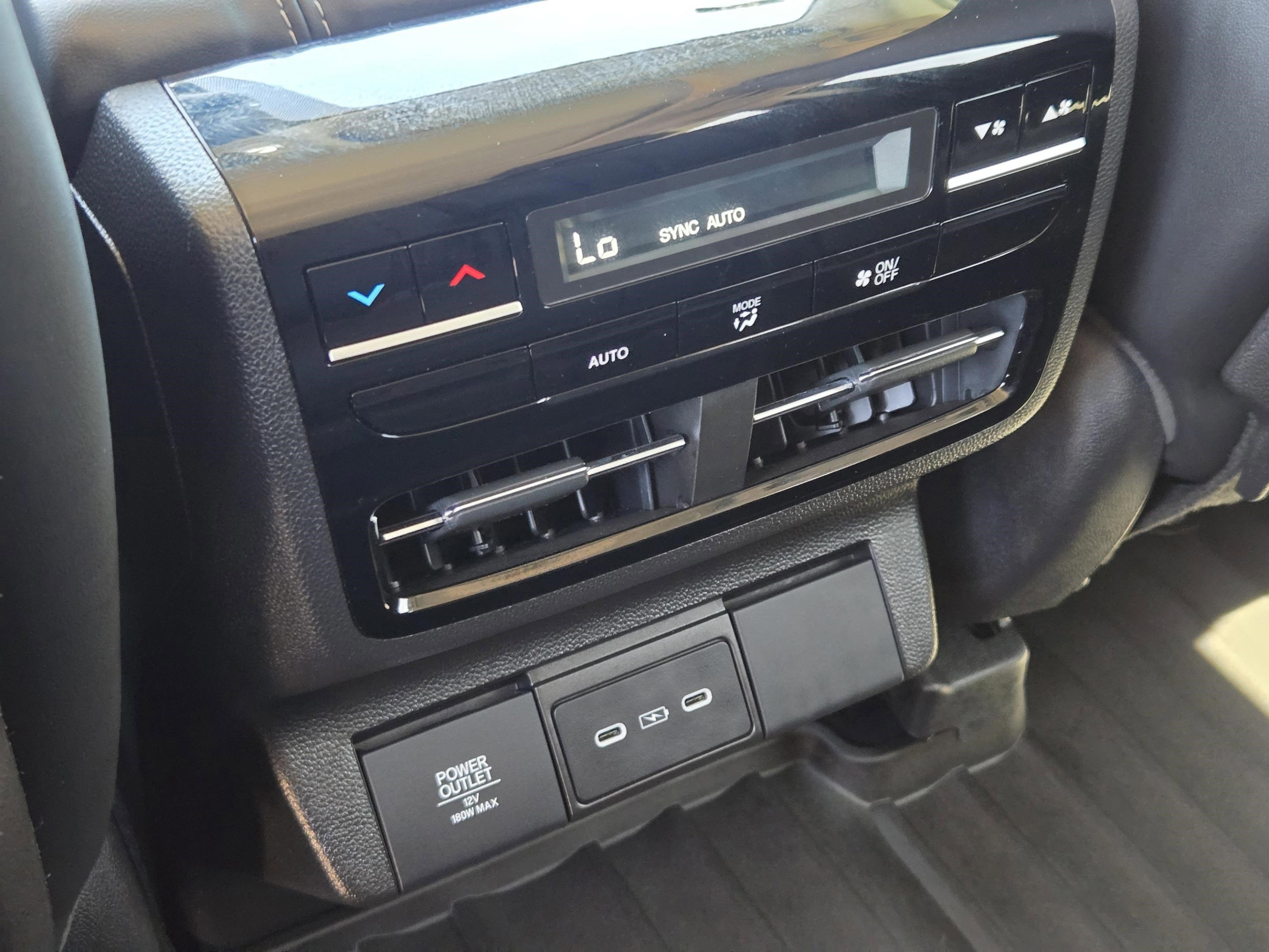 Used 2026 Acura MDX w/ Technology Package image 23