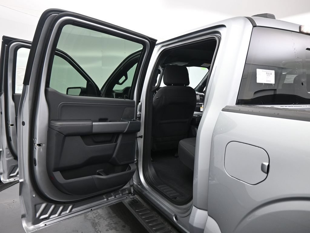 New 2026 Ford F150 XLT w/ Equipment Group 302A MID AWD/4WD image 17