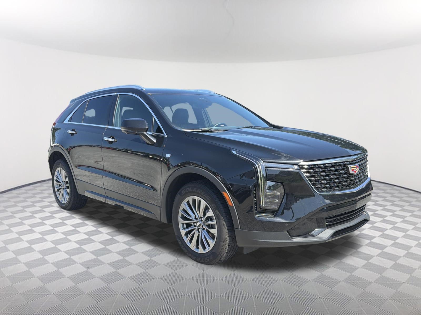 Used 2025 Cadillac XT4 Premium Luxury FWD image 8
