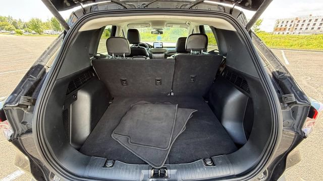 Used 2021 Ford Escape Titanium image 13