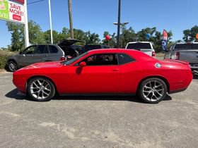 Used 2022 Dodge Challenger GT RWD image 8