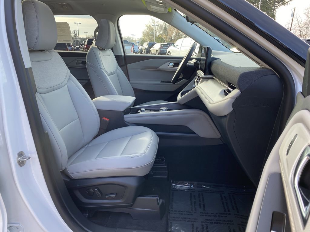 New 2026 Ford Explorer Active image 41