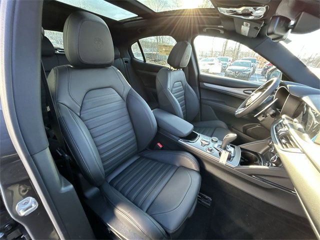 New 2025 Alfa Romeo Stelvio Sprint w/ Veloce Package image 15