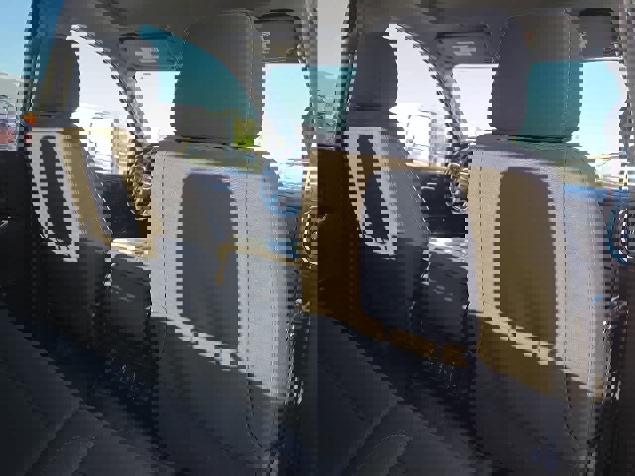 Used 2023 GMC Sierra 2500 SLE w/ SLE Convenience Package image 16