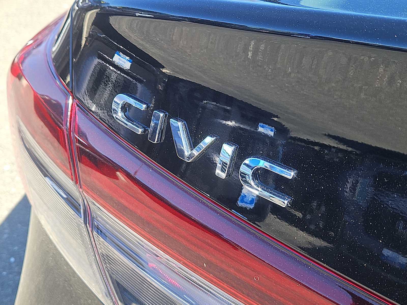 Used 2025 Honda Civic LX image 6