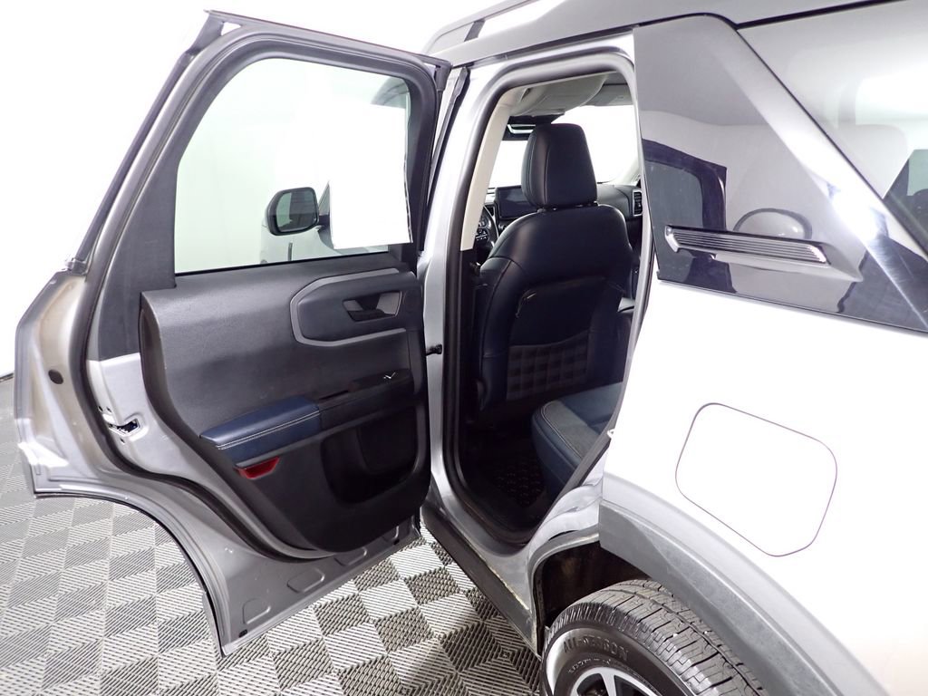 Used 2021 Ford Bronco Sport Outer Banks w/ Outer Banks Package (96D) image 28