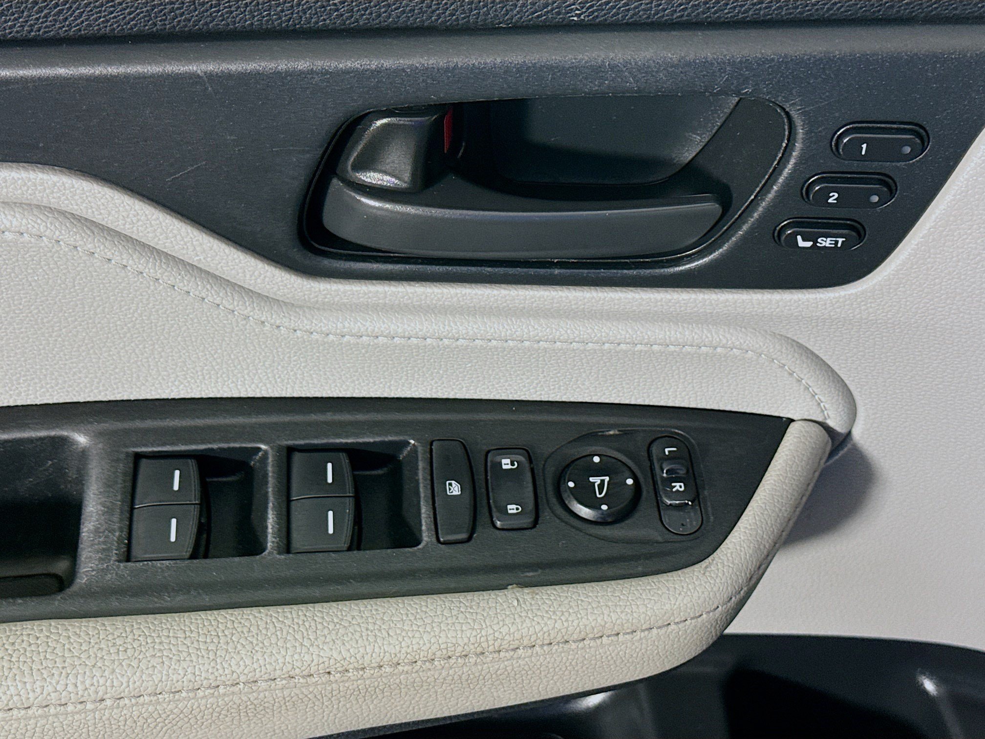 Used 2019 Honda Odyssey EX-L image 24