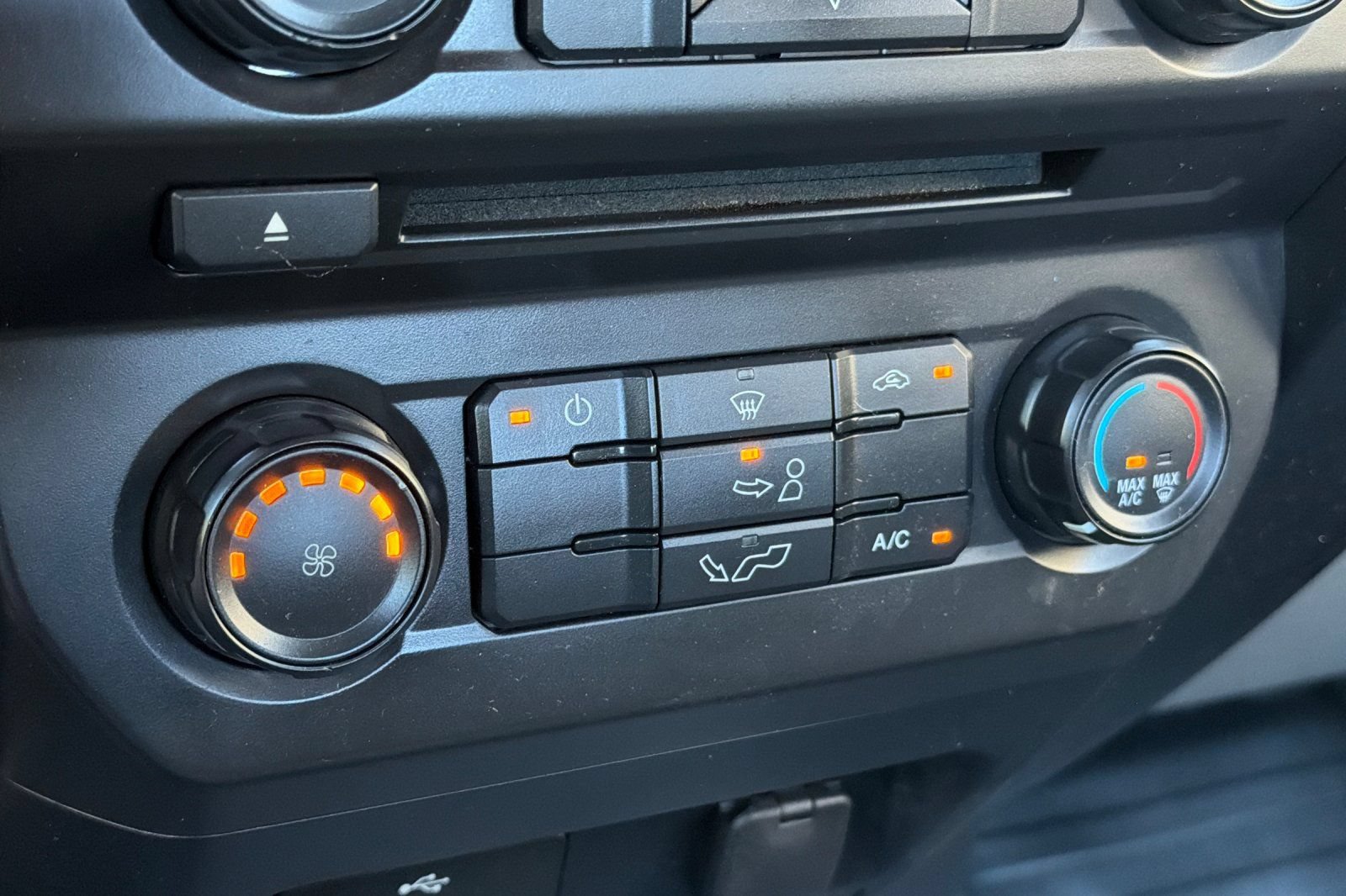 Used 2018 Ford F150 XL w/ Equipment Group 101A Mid AWD/4WD image 19