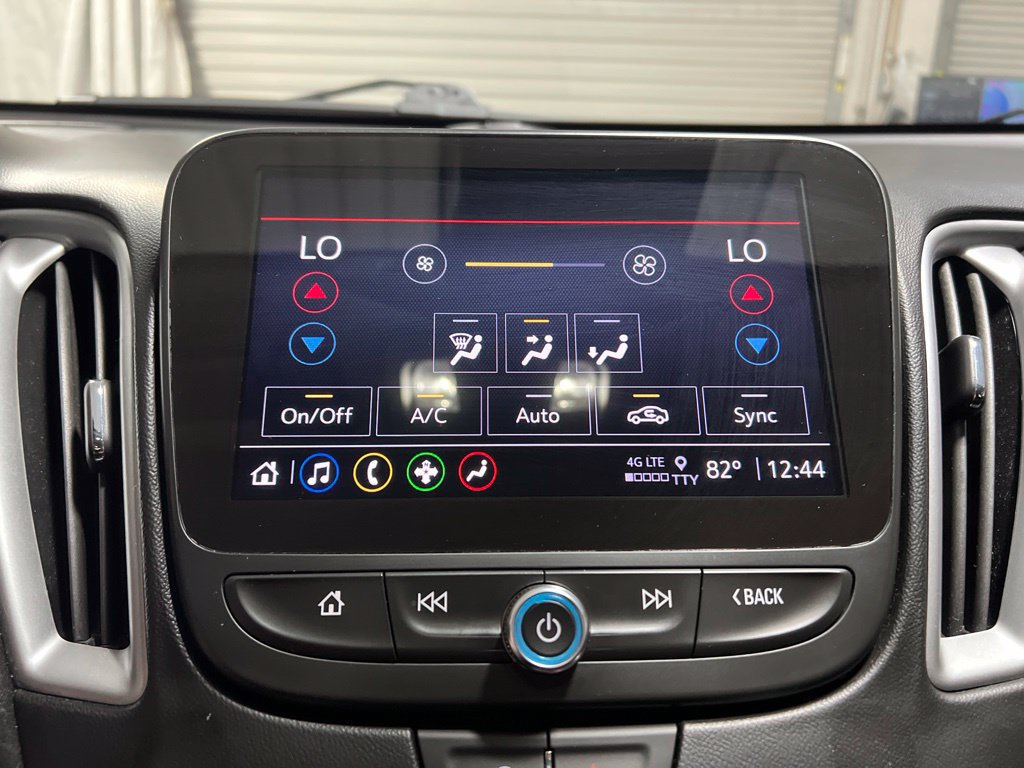 Used 2025 Chevrolet Malibu LT FWD image 34