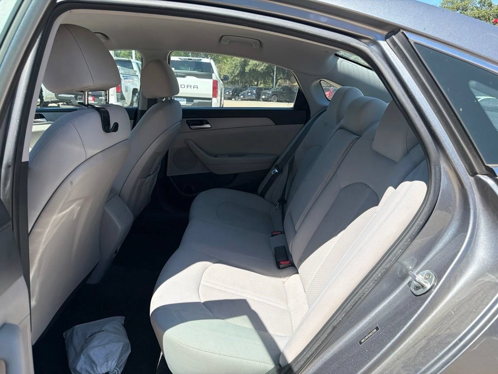 Used 2018 Hyundai Sonata SE FWD image 7