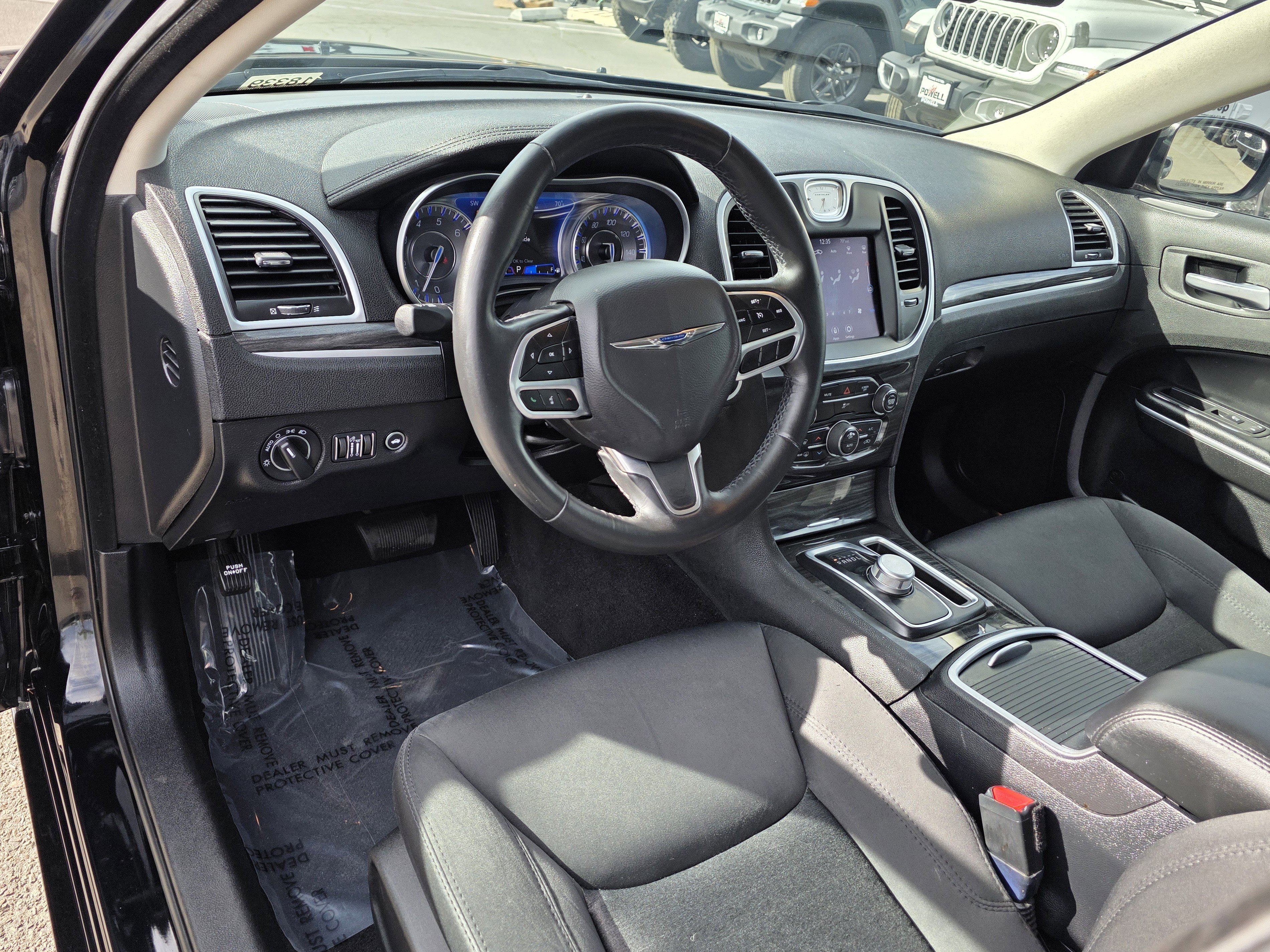 Certified 2021 Chrysler 300 Touring w/ Sport Appearance Package image 10