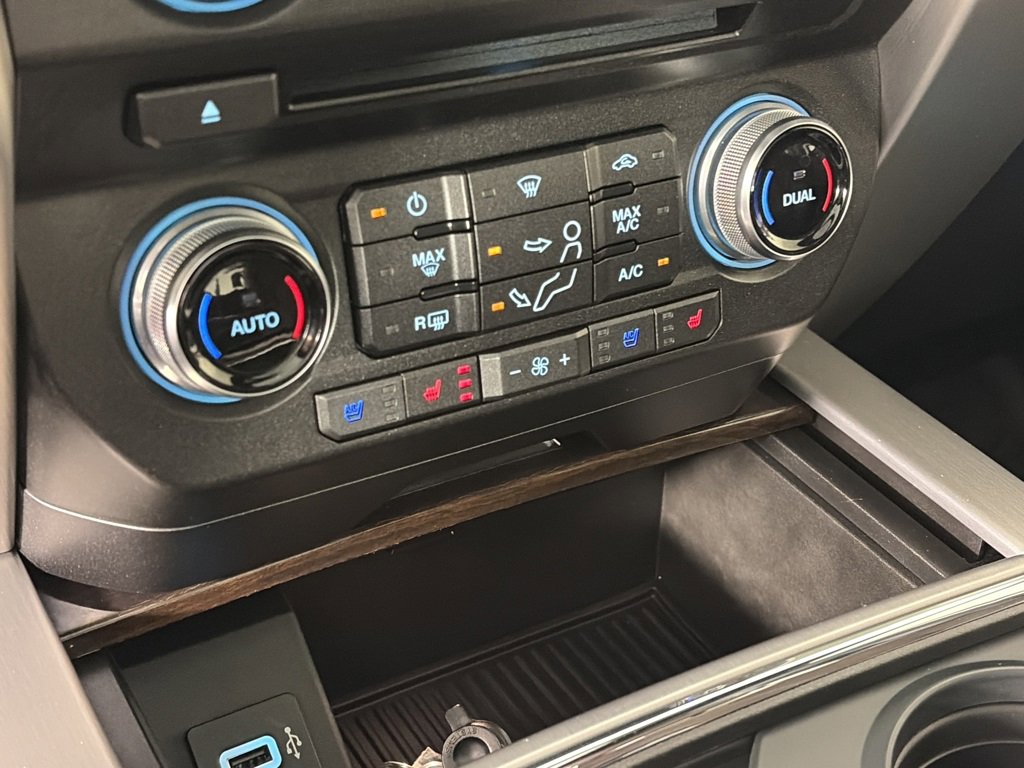 Certified 2017 Ford F350 Platinum w/ Platinum Ultimate Package image 21