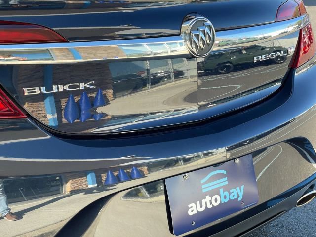 Used 2017 Buick Regal Sport Touring image 13