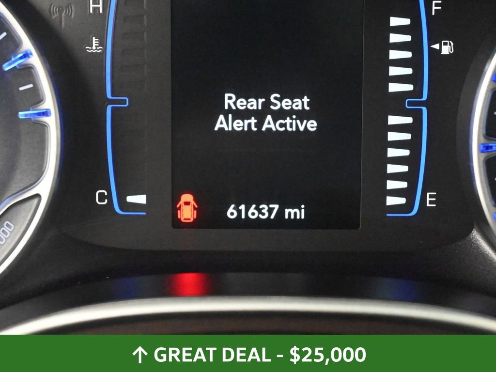 Used 2024 Chrysler Voyager LX image 37