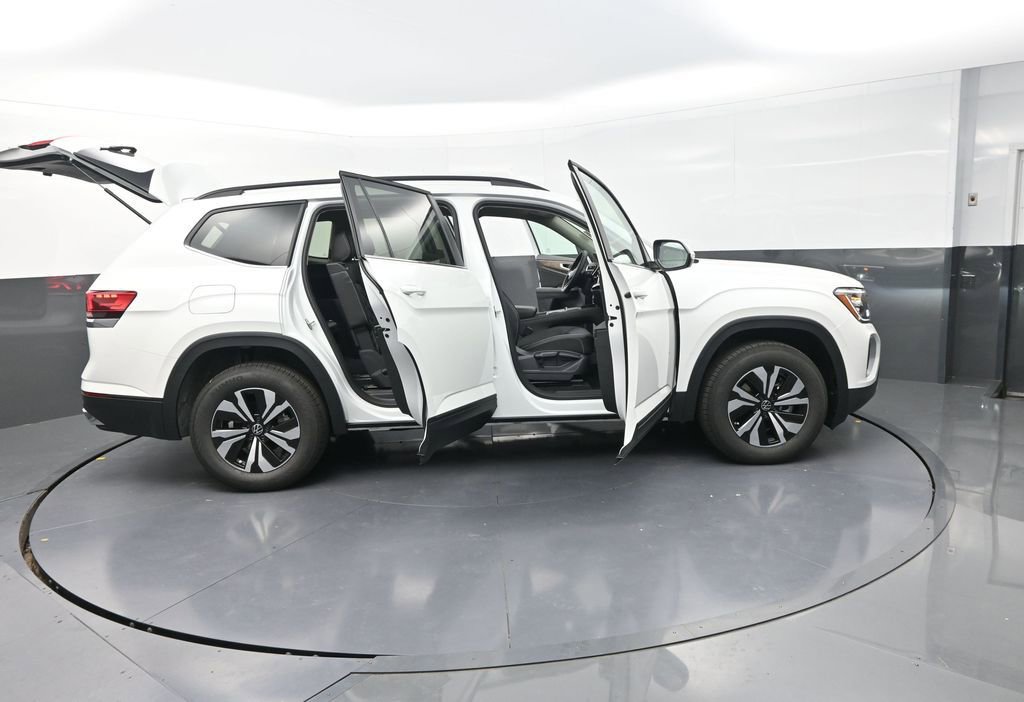 New 2026 Volkswagen Atlas SE image 36