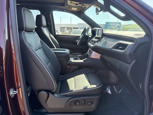 Used 2022 GMC Yukon XL SLT w/ SLT Premium Package AWD/4WD image 56