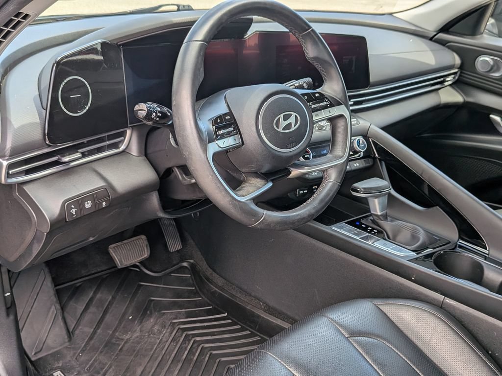 Used 2024 Hyundai Elantra Limited FWD image 35