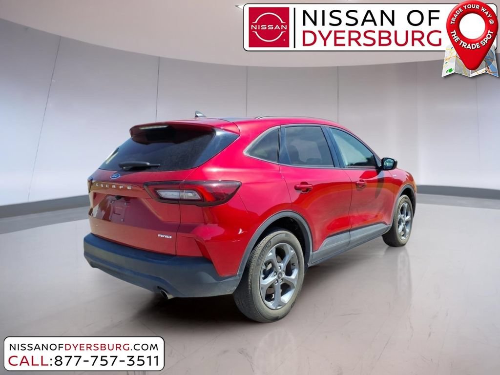 Used 2025 Ford Escape ST-Line AWD/4WD image 3