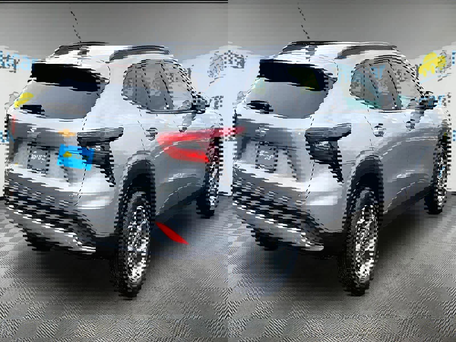 Used 2025 Chevrolet Trax LT w/ LT Convenience Package image 6