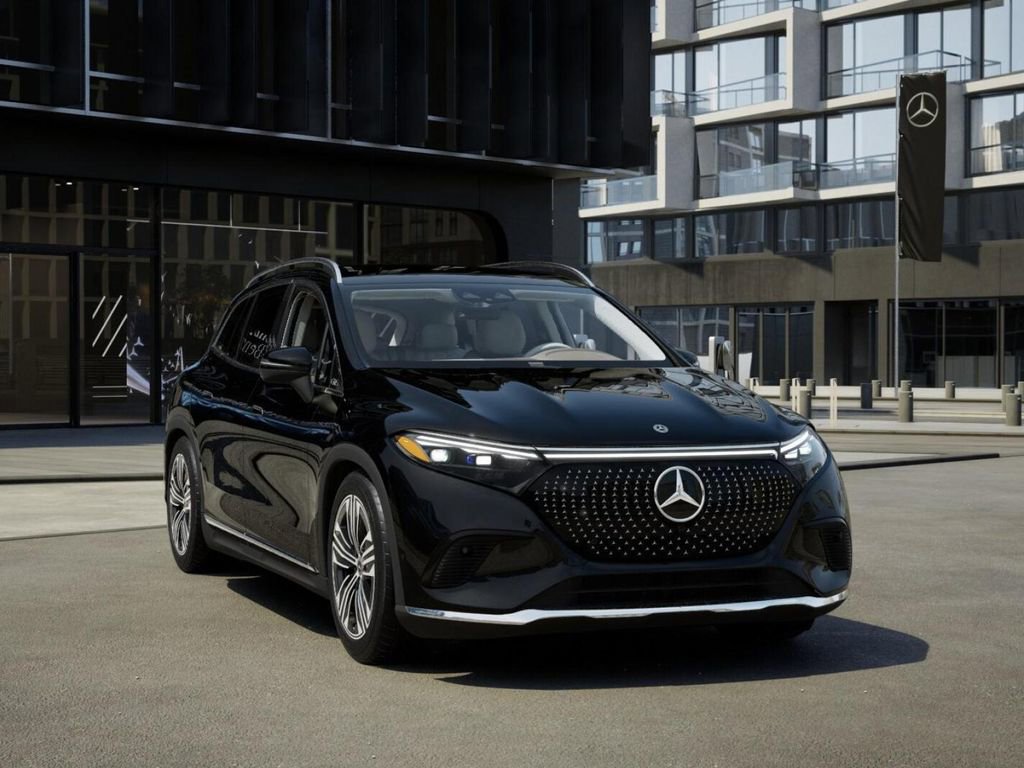 New 2026 Mercedes-Benz EQS 400 4MATIC SUV image 9