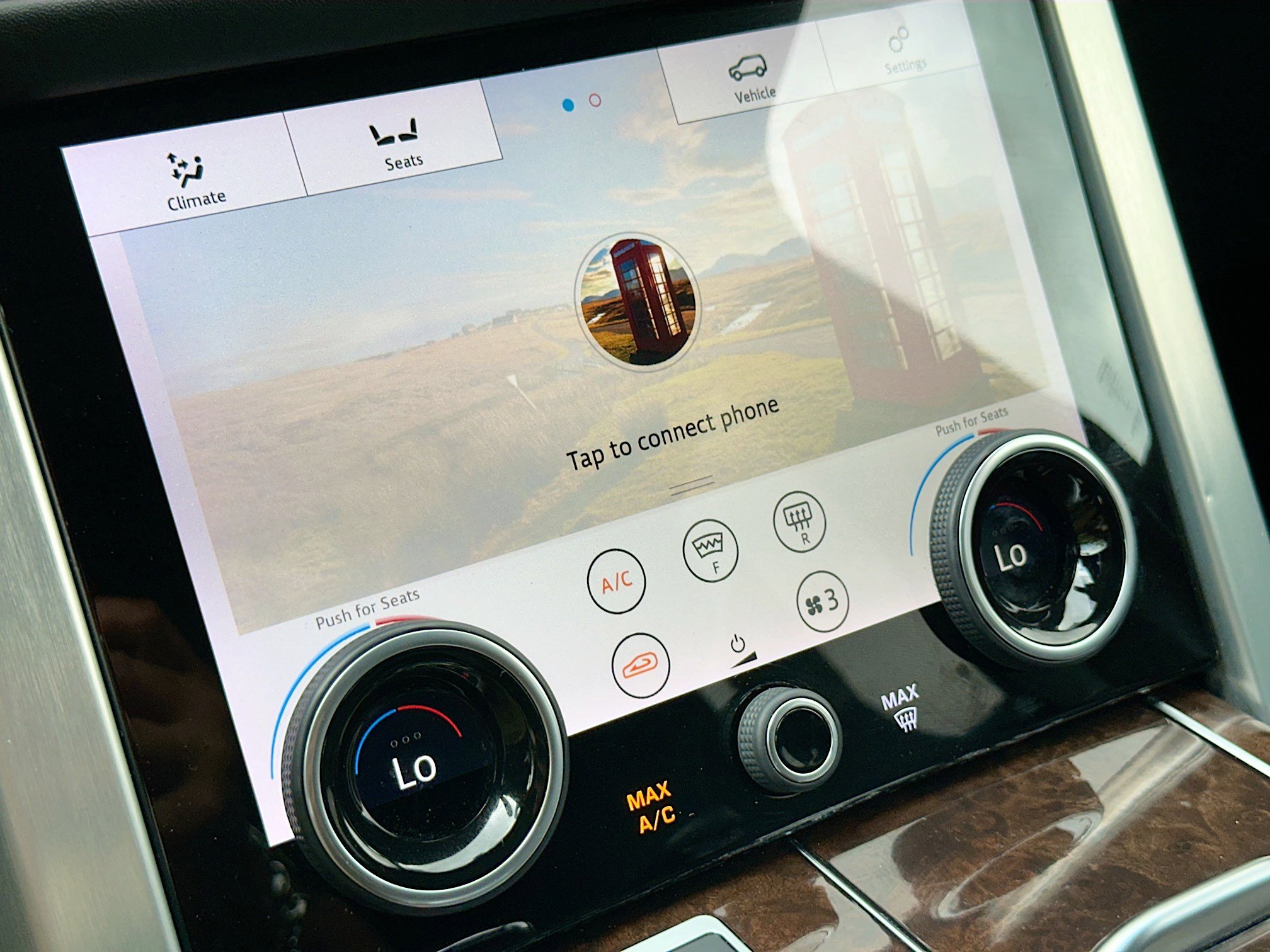 Used 2020 Land Rover Range Rover Long Wheelbase HSE image 15