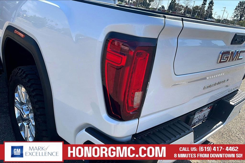 Used 2020 GMC Sierra 2500 Denali w/ Denali Ultimate Package AWD/4WD image 24