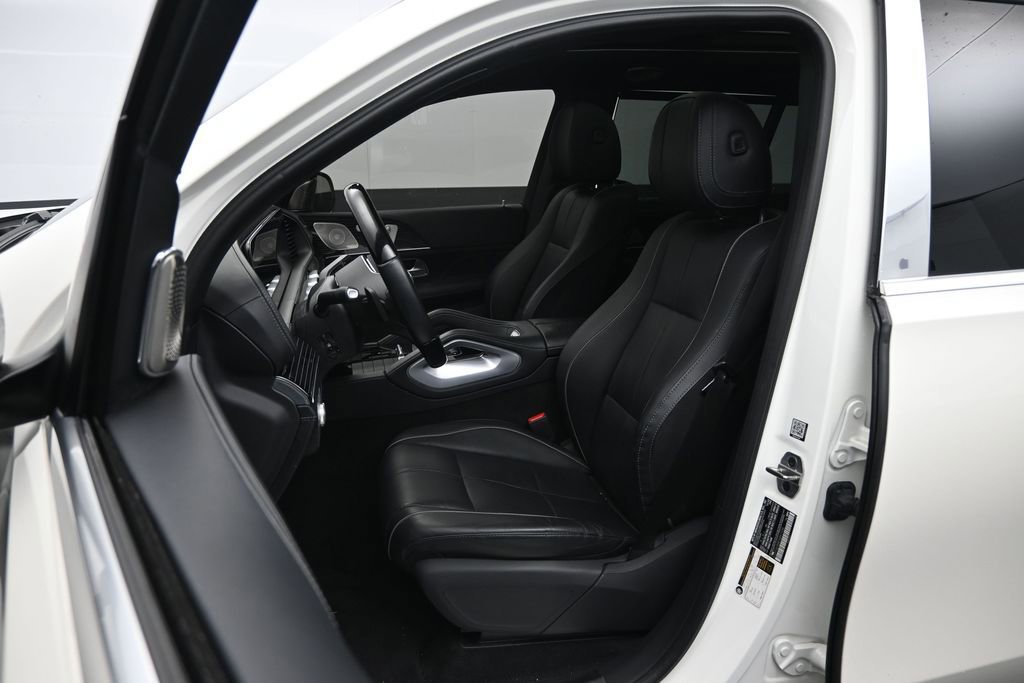 Used 2023 Mercedes-Benz Maybach GLS 600 4MATIC image 25