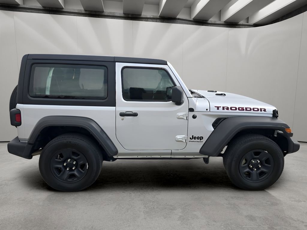 Used 2023 Jeep Wrangler Sport image 6