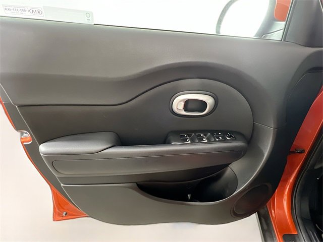 Used 2019 Kia Soul + image 28