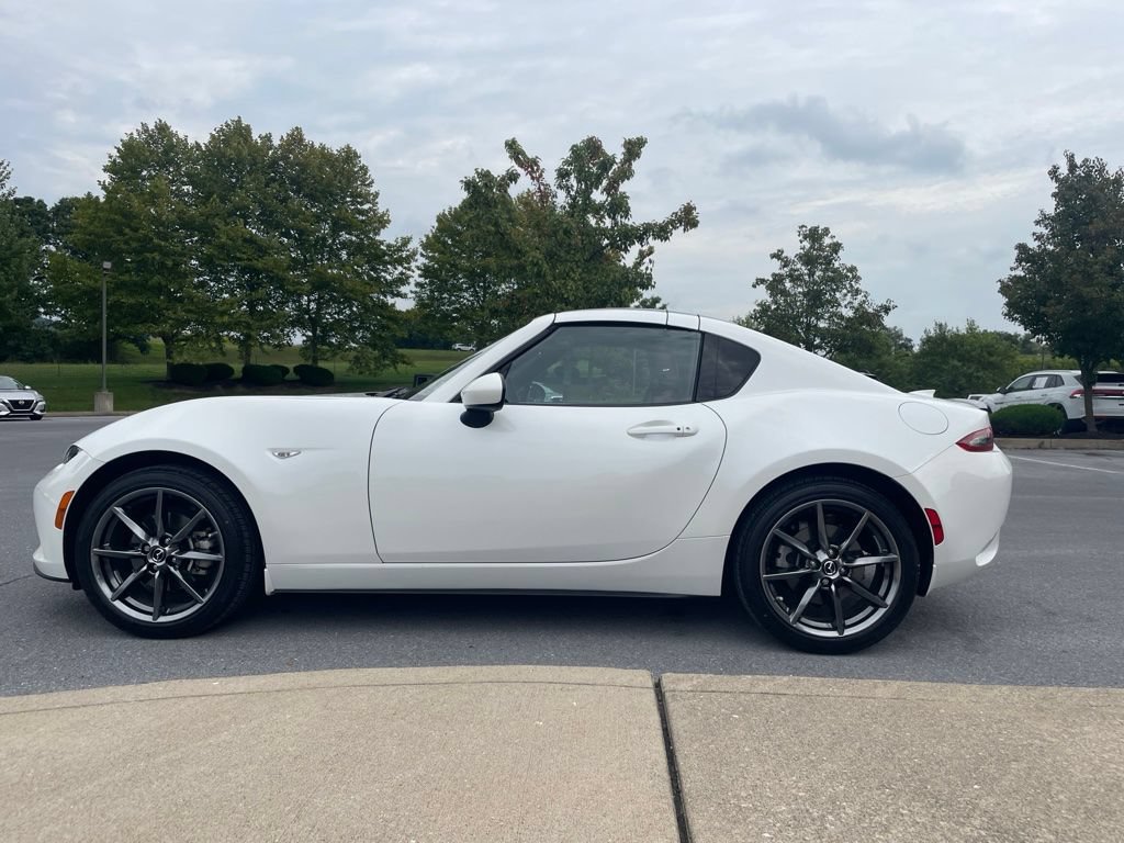 Used 2020 MAZDA MX-5 Miata RF Grand Touring RWD image 3