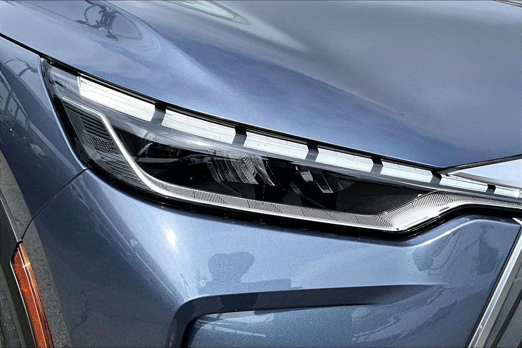 Certified 2026 INFINITI QX60 Luxe w/ Family Package FWD image 27