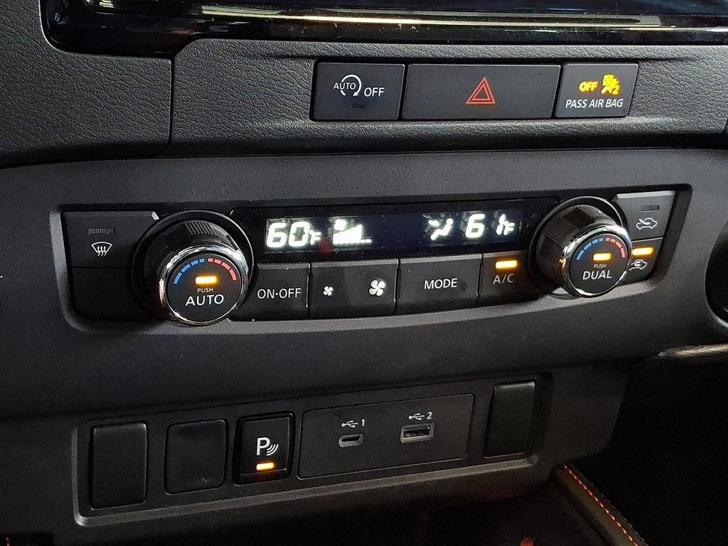 Used 2024 Nissan Frontier PRO-4X w/ Technology Package AWD/4WD image 17