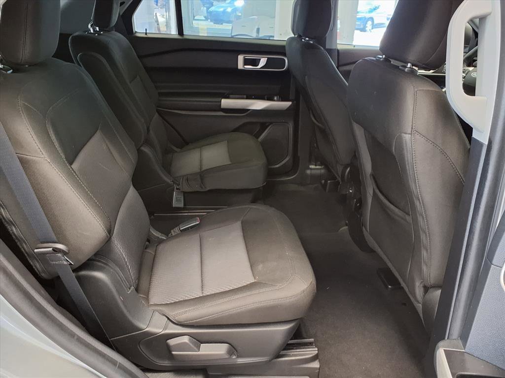 Used 2022 Ford Explorer XLT image 14