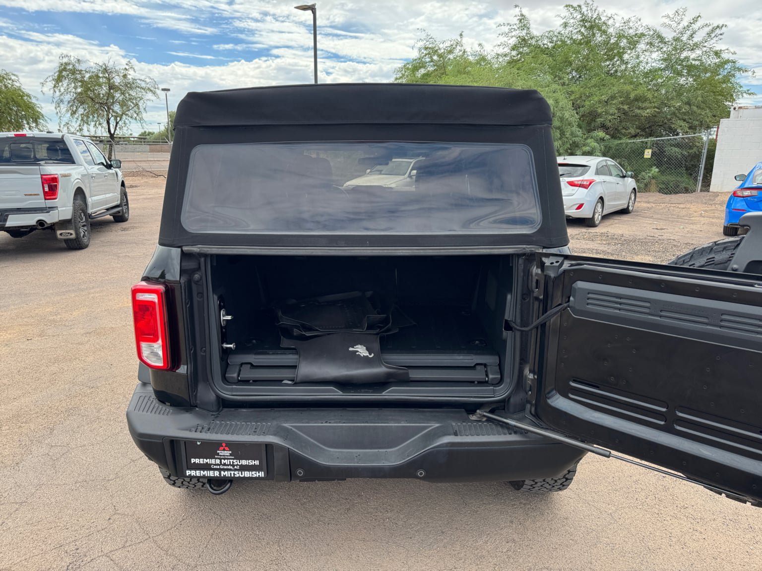 Used 2025 Ford Bronco Big Bend w/ Black Diamond Package AWD/4WD image 19