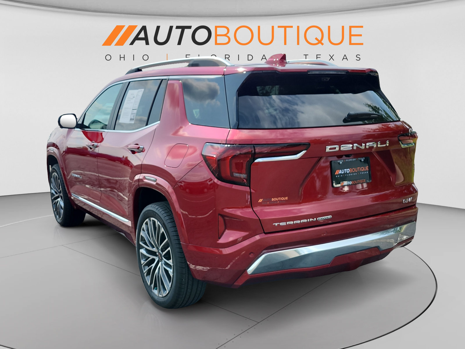 Used 2026 GMC Terrain Denali AWD/4WD image 3