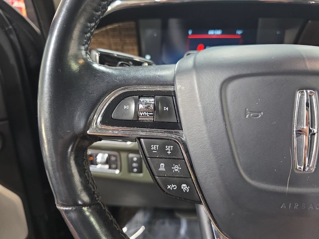 Used 2022 Lincoln Navigator Black Label AWD/4WD image 17
