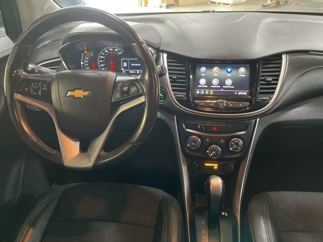 Used 2020 Chevrolet Trax LT w/ Driver Confidence Package FWD image 24