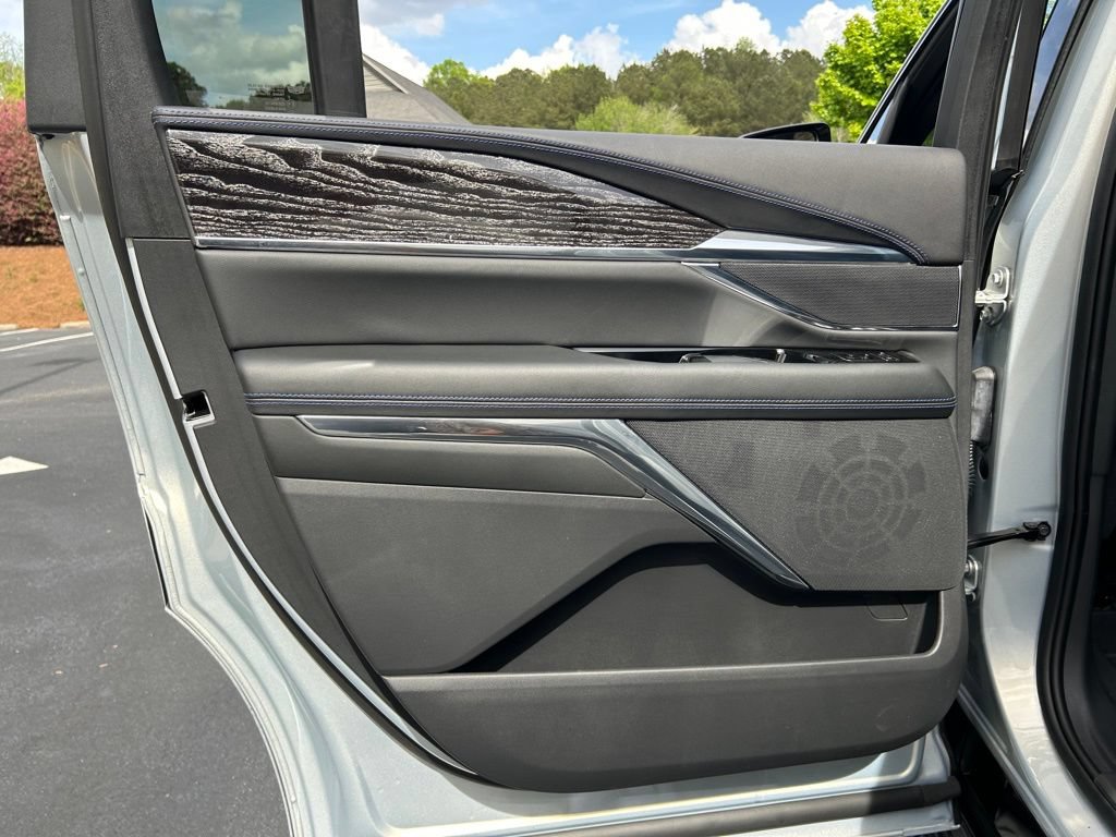 Used 2025 Cadillac Escalade IQ Sport 1 w/ Smart Trailering package AWD/4WD image 67