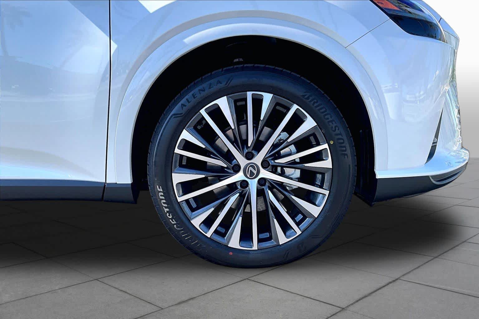 New 2026 Lexus RX 350 Premium Plus w/ Accessory Package (Z1) FWD image 9