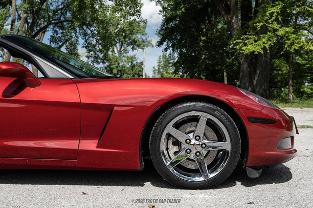 Used 2008 Chevrolet Corvette Convertible w/ Preferred Equipment Group RWD image 11