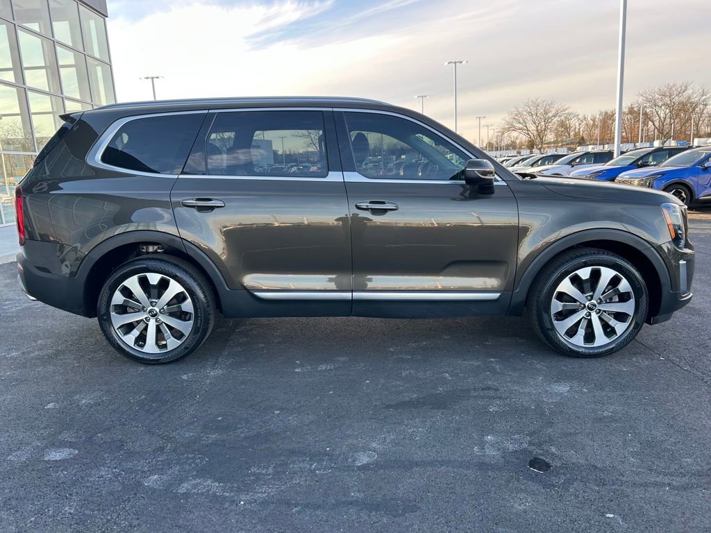 Certified 2021 Kia Telluride S image 8