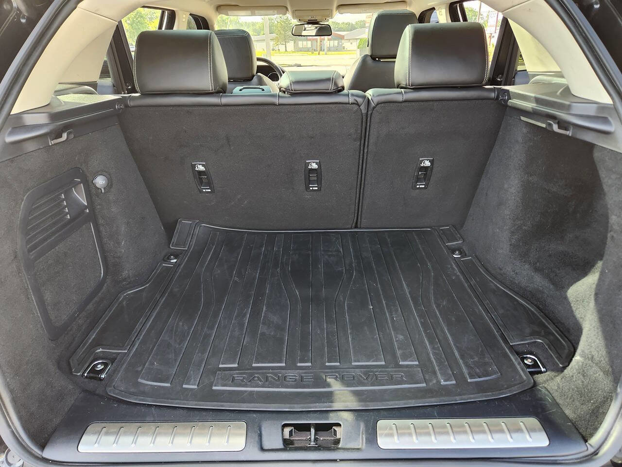Used 2016 Land Rover Range Rover Evoque HSE image 5