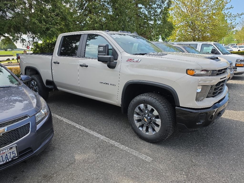 New 2026 Chevrolet Silverado 2500 Custom w/ Custom Value Package AWD/4WD image 2